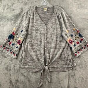 Anthropologie Fig and Flower, Heathered Gray Blouse with Floral Embroidery Small
